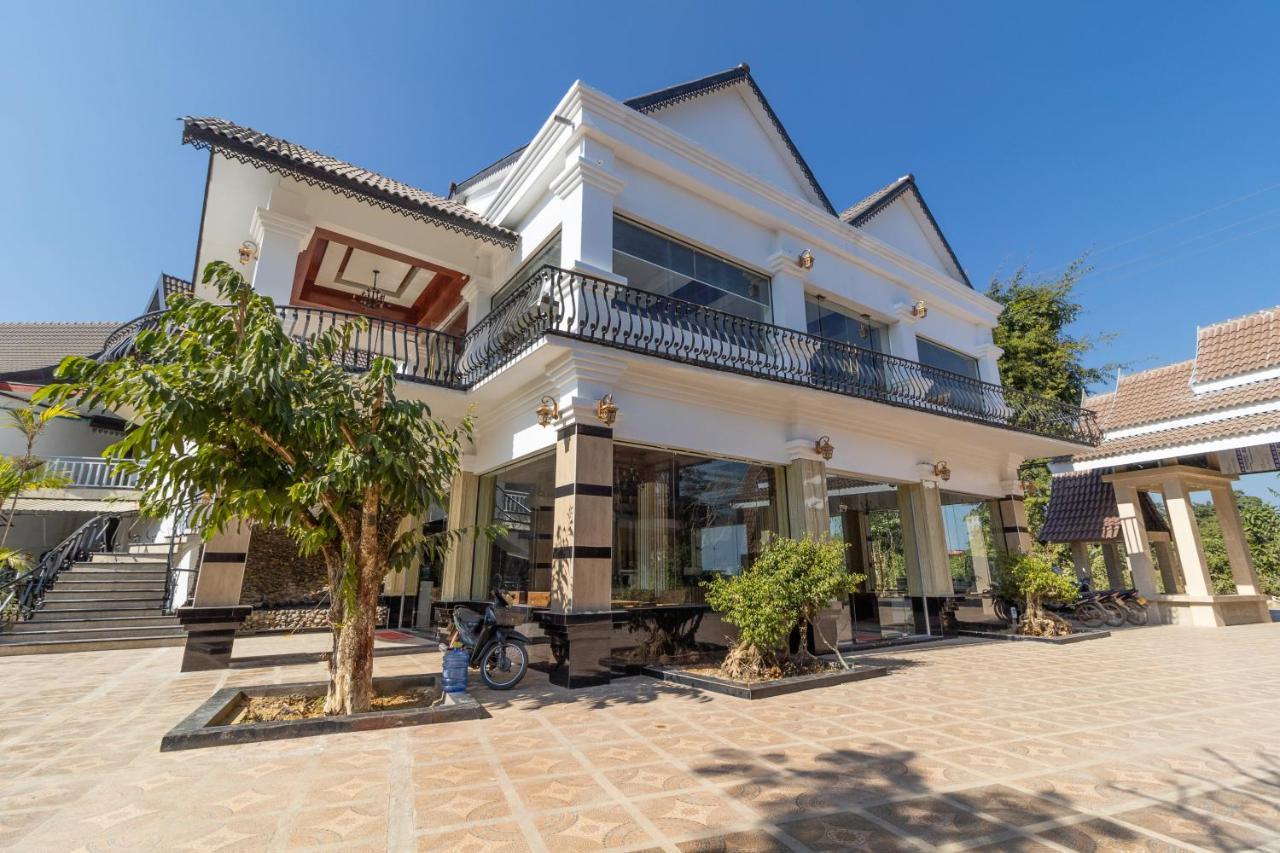 Vang Vieng Diamond Resort Exterior photo